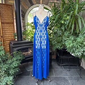 Vintage 70s Val Mode Dreamy Sapphire Blue Glamour Lacy Long Nylon Nightgown